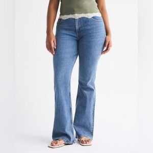 NWT Abercrombie Curve Love High Rise Bootcut Jean